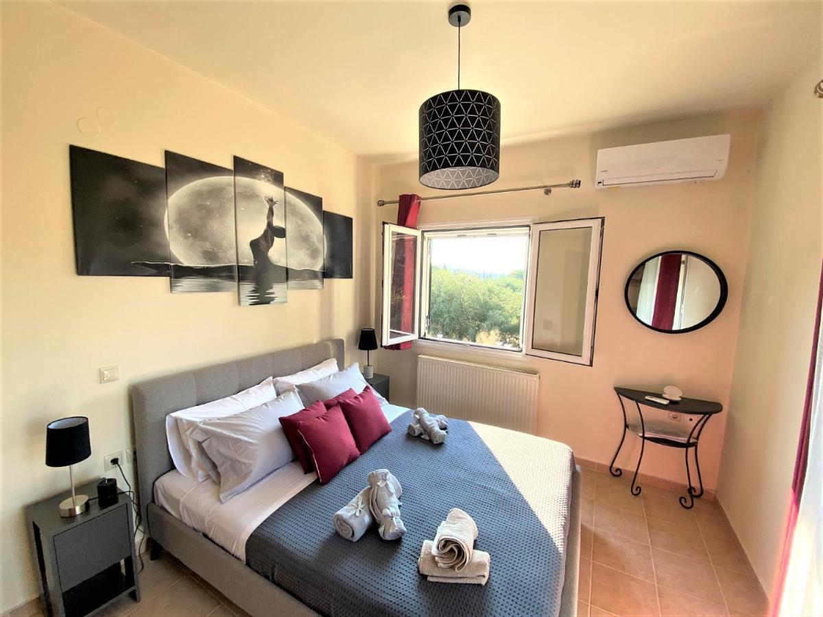 Appartement Ivy House Modern Life Near Corfu Town à Kontokali Extérieur photo