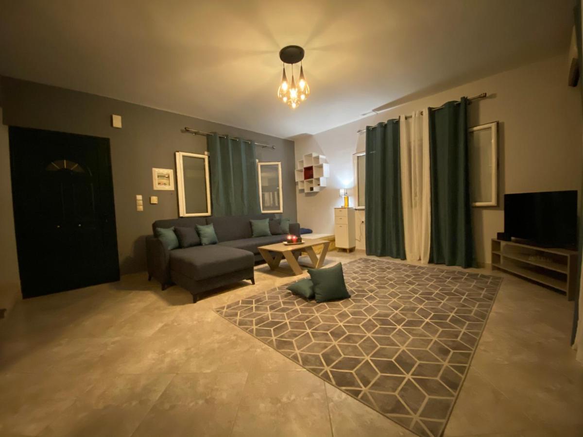 Appartement Ivy House Modern Life Near Corfu Town à Kontokali Extérieur photo
