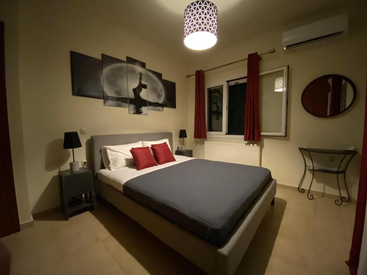 Appartement Ivy House Modern Life Near Corfu Town à Kontokali Extérieur photo